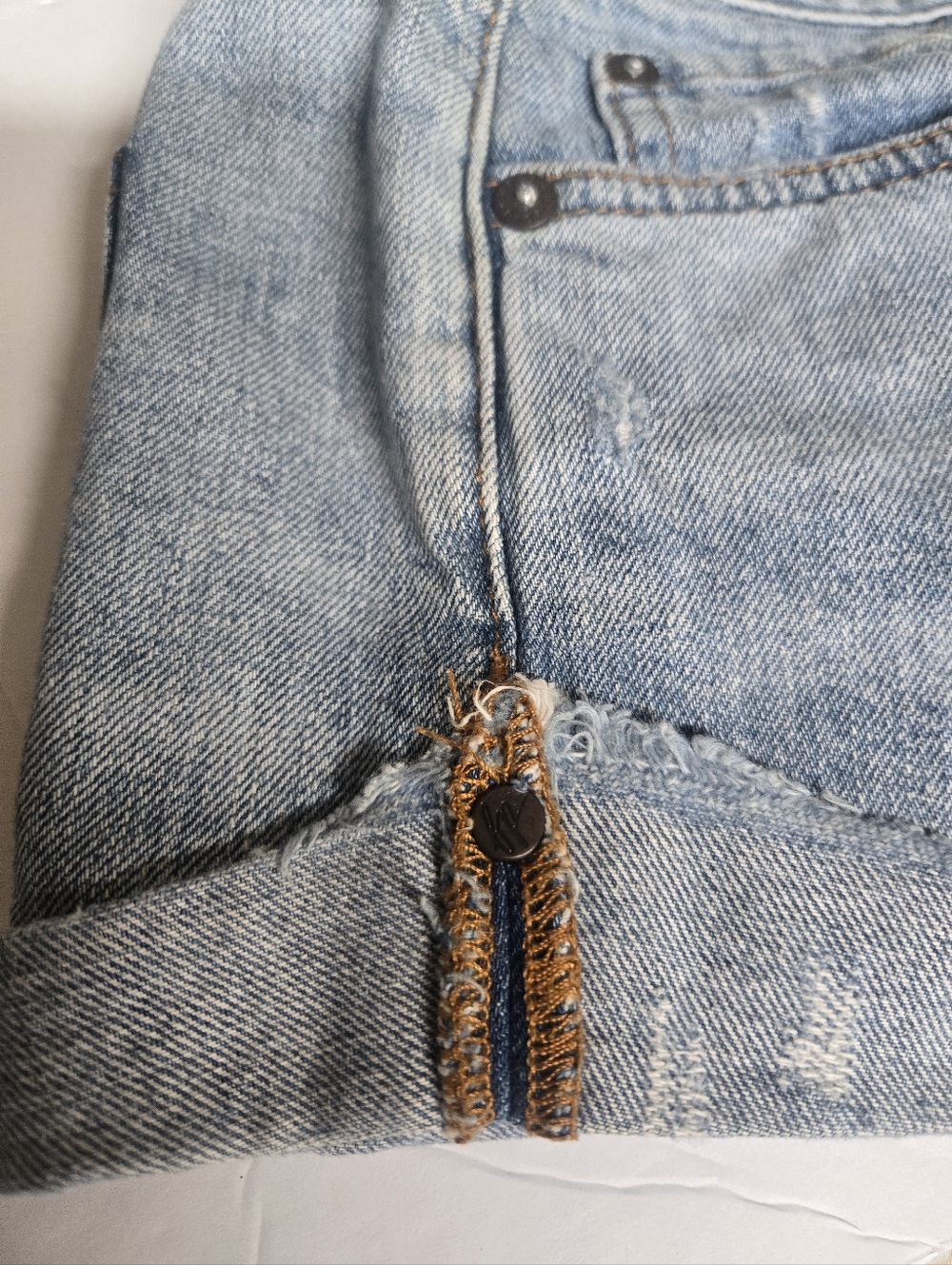 WE THE FREE Frayed Hem Light Blue Denim Shorts .Size 28 - Picture 8 of 11